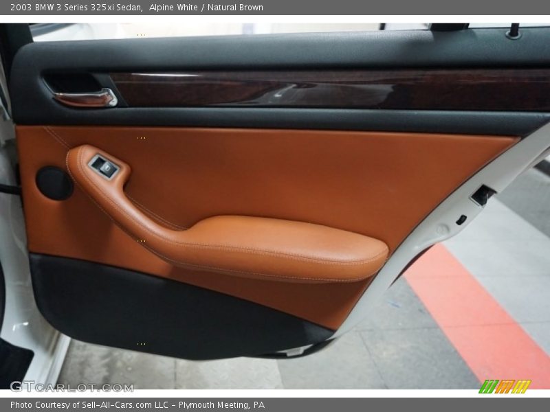 Alpine White / Natural Brown 2003 BMW 3 Series 325xi Sedan