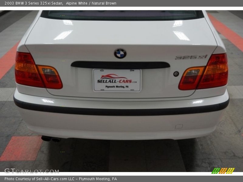 Alpine White / Natural Brown 2003 BMW 3 Series 325xi Sedan