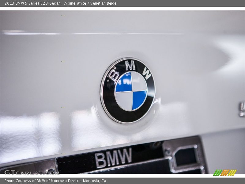 Alpine White / Venetian Beige 2013 BMW 5 Series 528i Sedan