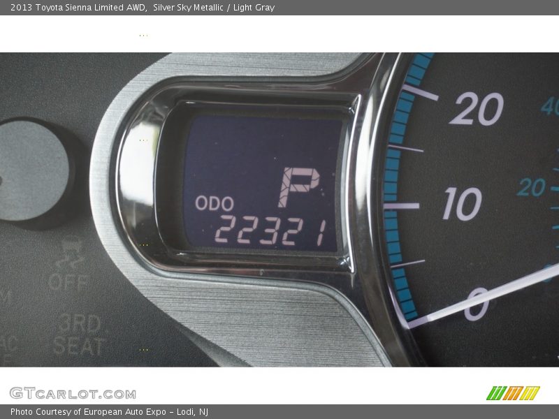 Silver Sky Metallic / Light Gray 2013 Toyota Sienna Limited AWD
