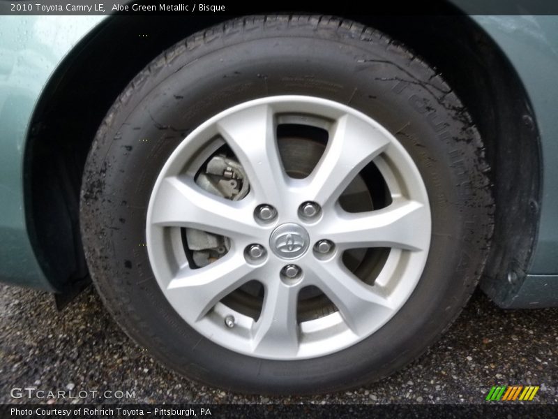 Aloe Green Metallic / Bisque 2010 Toyota Camry LE
