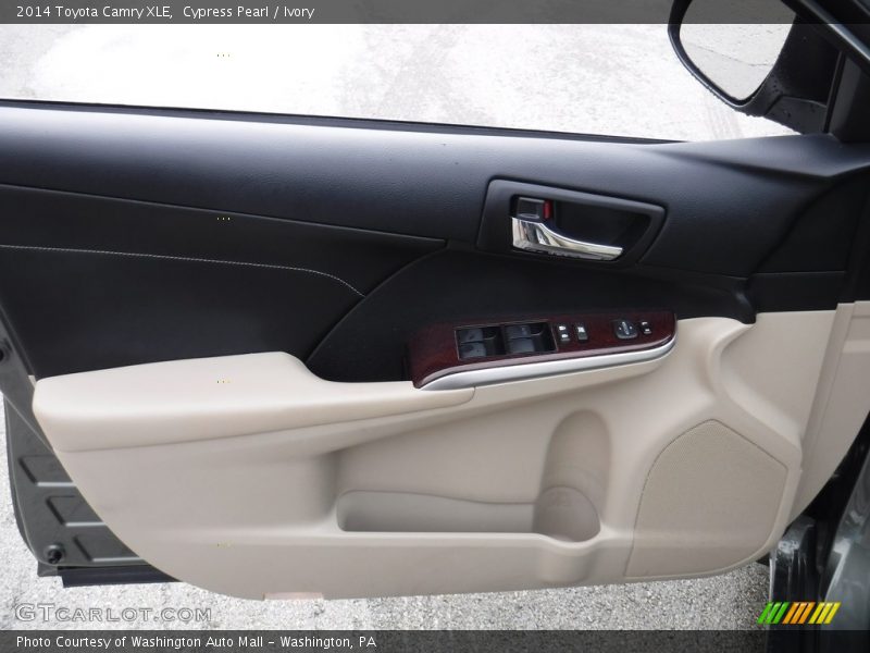 Cypress Pearl / Ivory 2014 Toyota Camry XLE