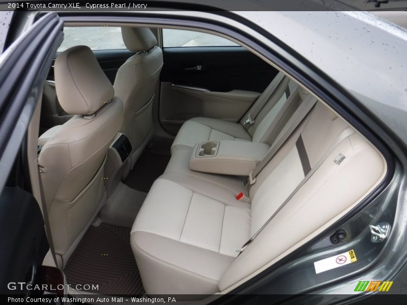 Cypress Pearl / Ivory 2014 Toyota Camry XLE