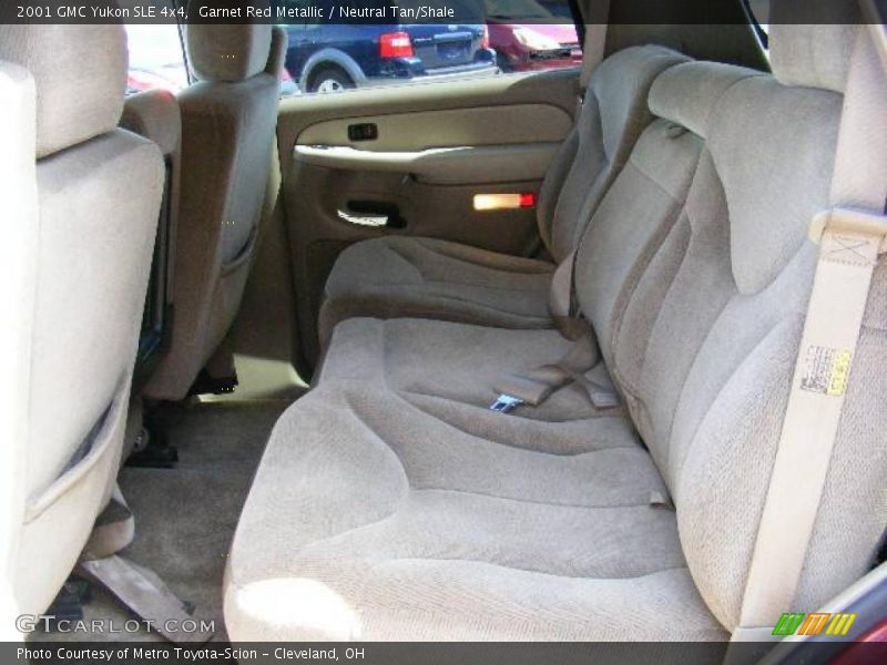 Garnet Red Metallic / Neutral Tan/Shale 2001 GMC Yukon SLE 4x4