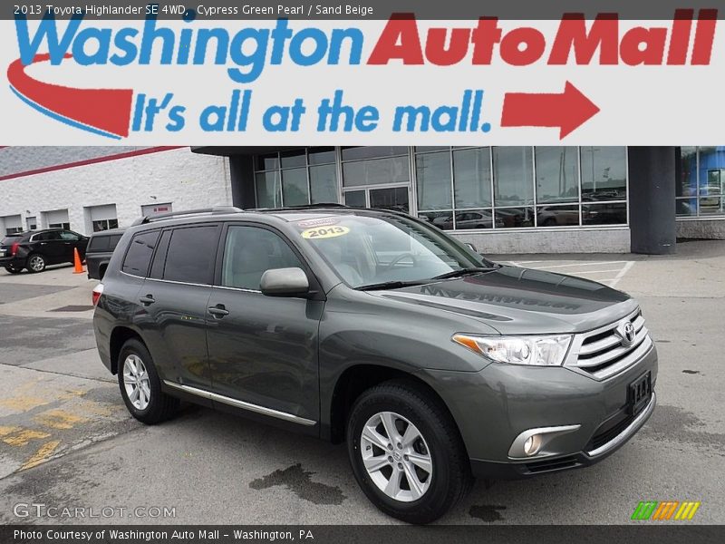 Cypress Green Pearl / Sand Beige 2013 Toyota Highlander SE 4WD