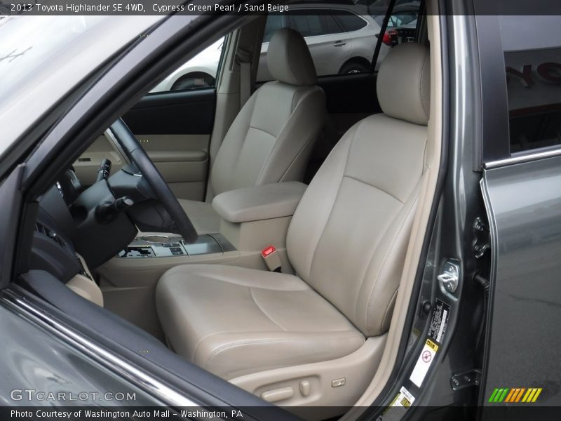 Cypress Green Pearl / Sand Beige 2013 Toyota Highlander SE 4WD