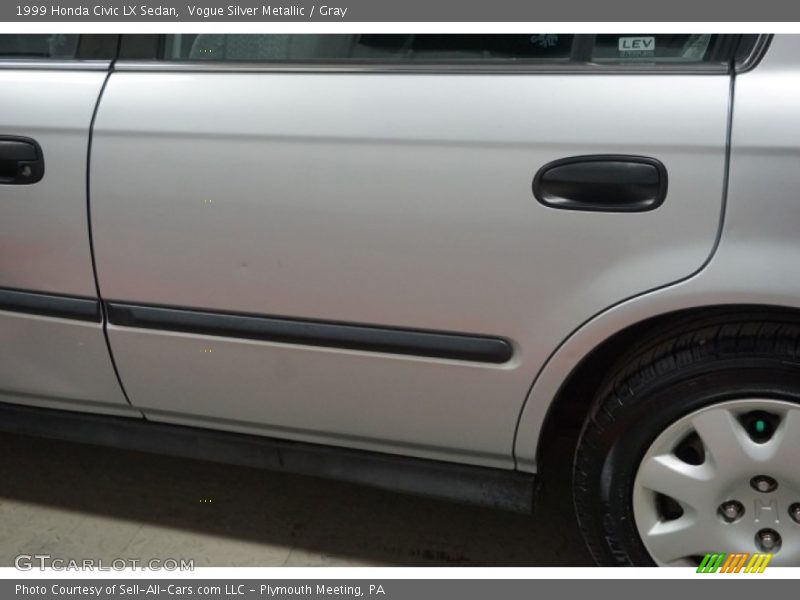 Vogue Silver Metallic / Gray 1999 Honda Civic LX Sedan