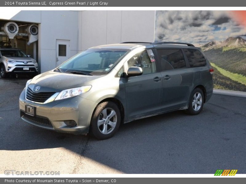 Cypress Green Pearl / Light Gray 2014 Toyota Sienna LE