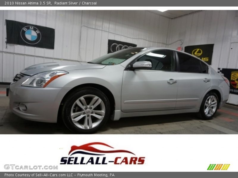 Radiant Silver / Charcoal 2010 Nissan Altima 3.5 SR