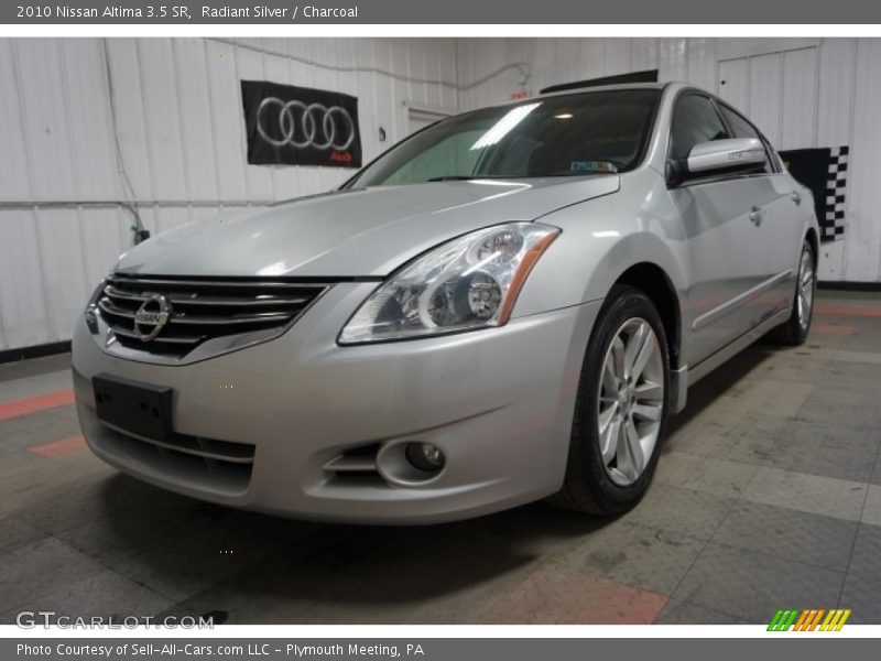 Radiant Silver / Charcoal 2010 Nissan Altima 3.5 SR