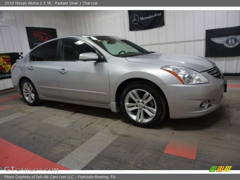 Radiant Silver / Charcoal 2010 Nissan Altima 3.5 SR