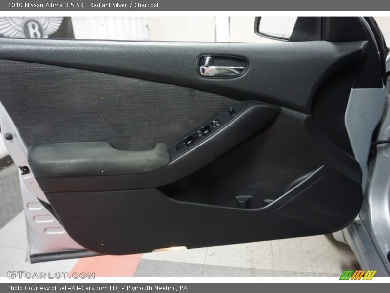 Radiant Silver / Charcoal 2010 Nissan Altima 3.5 SR