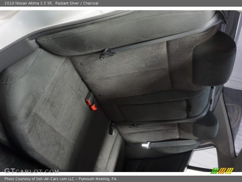 Radiant Silver / Charcoal 2010 Nissan Altima 3.5 SR