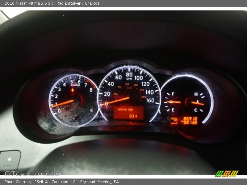Radiant Silver / Charcoal 2010 Nissan Altima 3.5 SR