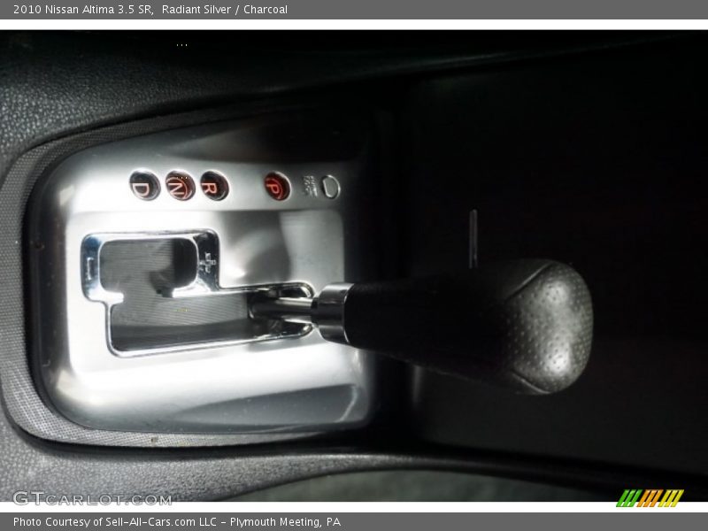 Radiant Silver / Charcoal 2010 Nissan Altima 3.5 SR