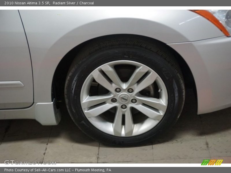 Radiant Silver / Charcoal 2010 Nissan Altima 3.5 SR