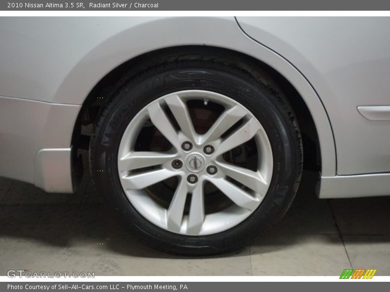 Radiant Silver / Charcoal 2010 Nissan Altima 3.5 SR