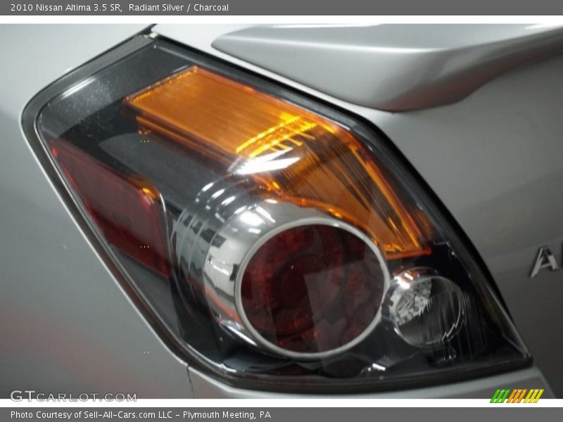 Radiant Silver / Charcoal 2010 Nissan Altima 3.5 SR