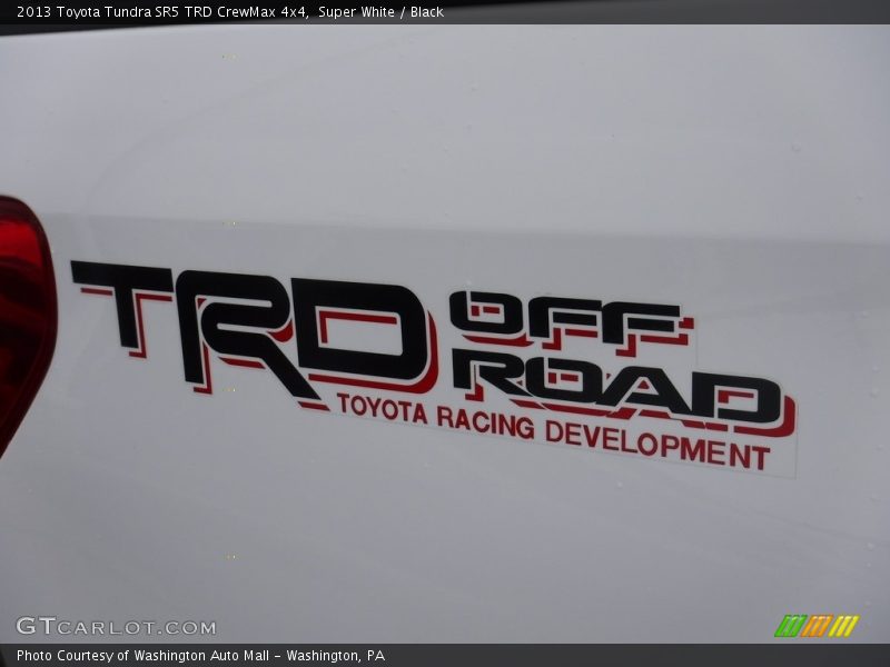 Super White / Black 2013 Toyota Tundra SR5 TRD CrewMax 4x4