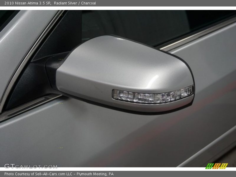 Radiant Silver / Charcoal 2010 Nissan Altima 3.5 SR