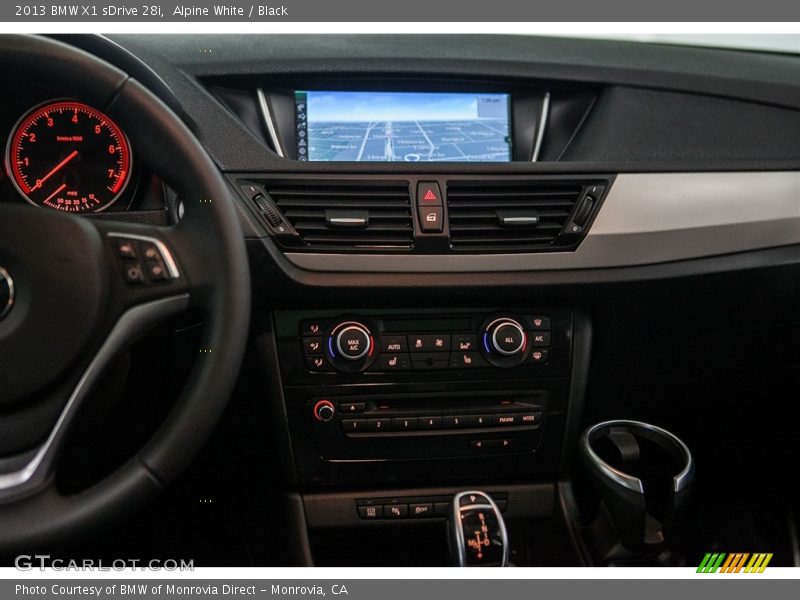 Alpine White / Black 2013 BMW X1 sDrive 28i