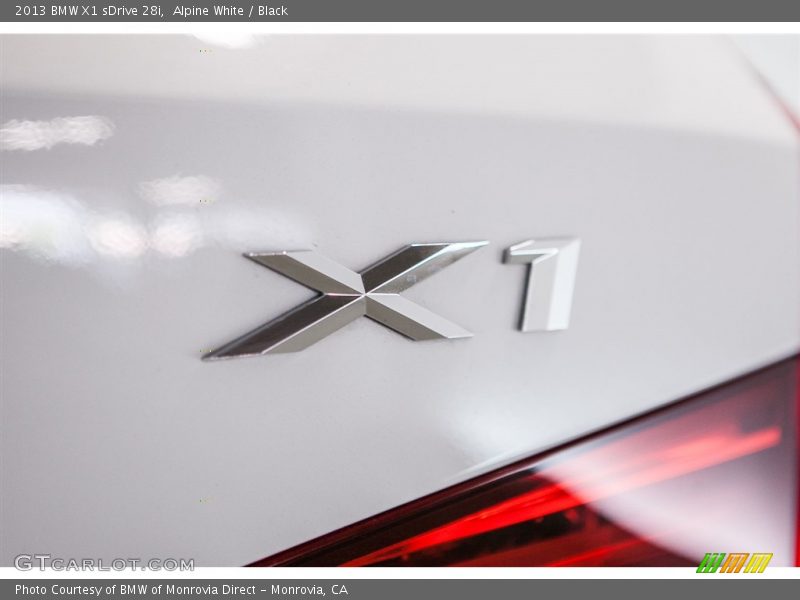 Alpine White / Black 2013 BMW X1 sDrive 28i
