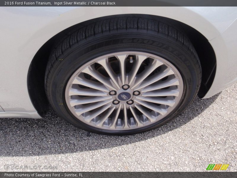 Ingot Silver Metallic / Charcoal Black 2016 Ford Fusion Titanium