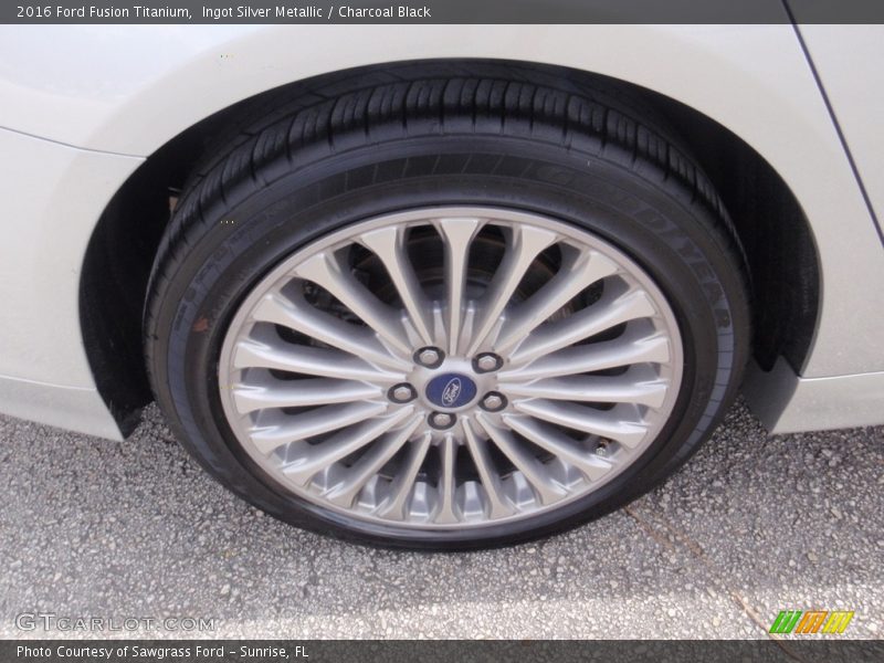 Ingot Silver Metallic / Charcoal Black 2016 Ford Fusion Titanium