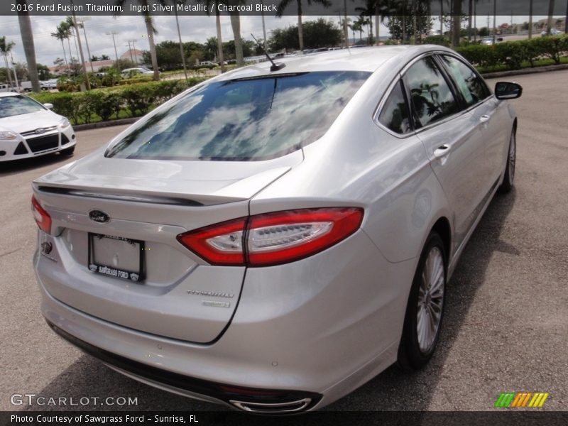 Ingot Silver Metallic / Charcoal Black 2016 Ford Fusion Titanium