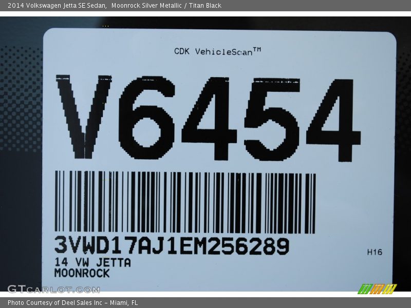 Moonrock Silver Metallic / Titan Black 2014 Volkswagen Jetta SE Sedan