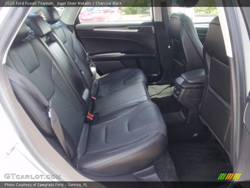 Ingot Silver Metallic / Charcoal Black 2016 Ford Fusion Titanium