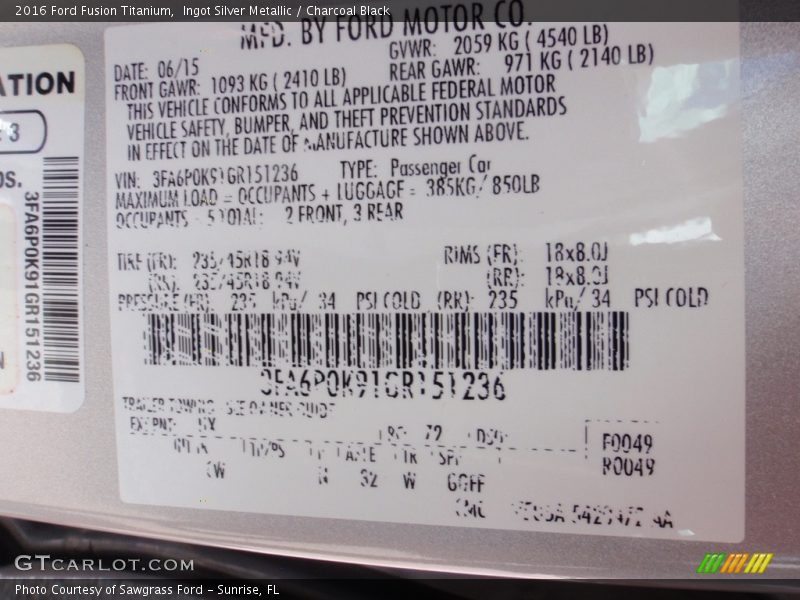 Ingot Silver Metallic / Charcoal Black 2016 Ford Fusion Titanium