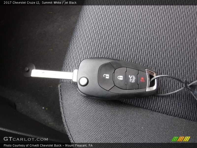 Summit White / Jet Black 2017 Chevrolet Cruze LS