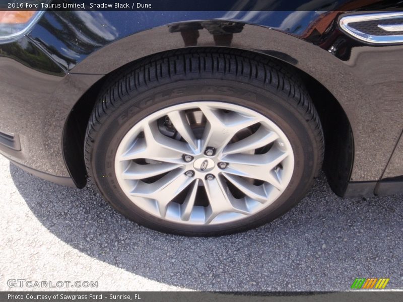 Shadow Black / Dune 2016 Ford Taurus Limited