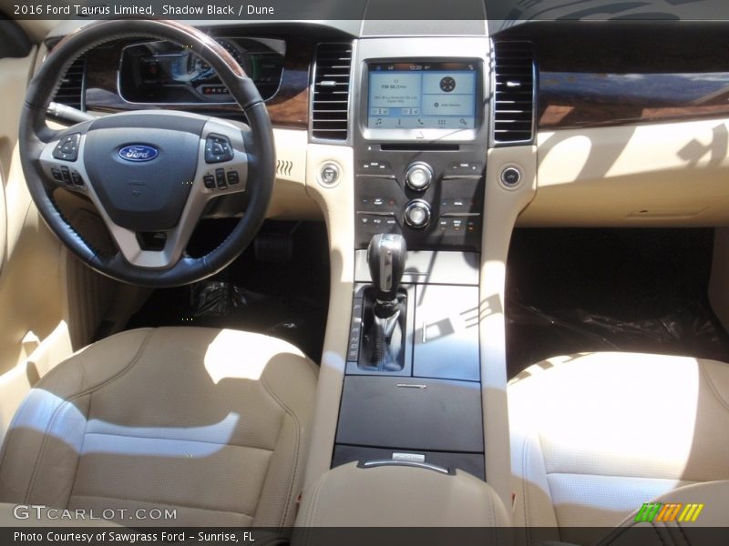Shadow Black / Dune 2016 Ford Taurus Limited