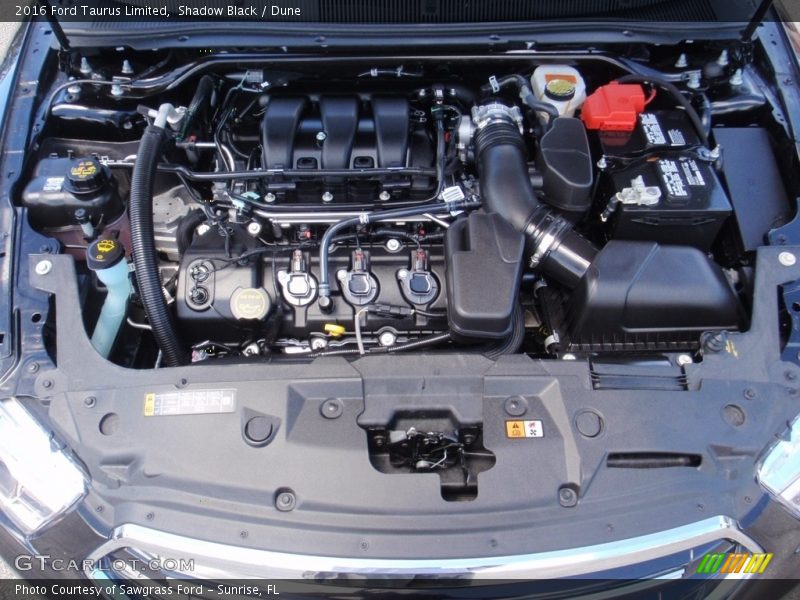 Shadow Black / Dune 2016 Ford Taurus Limited