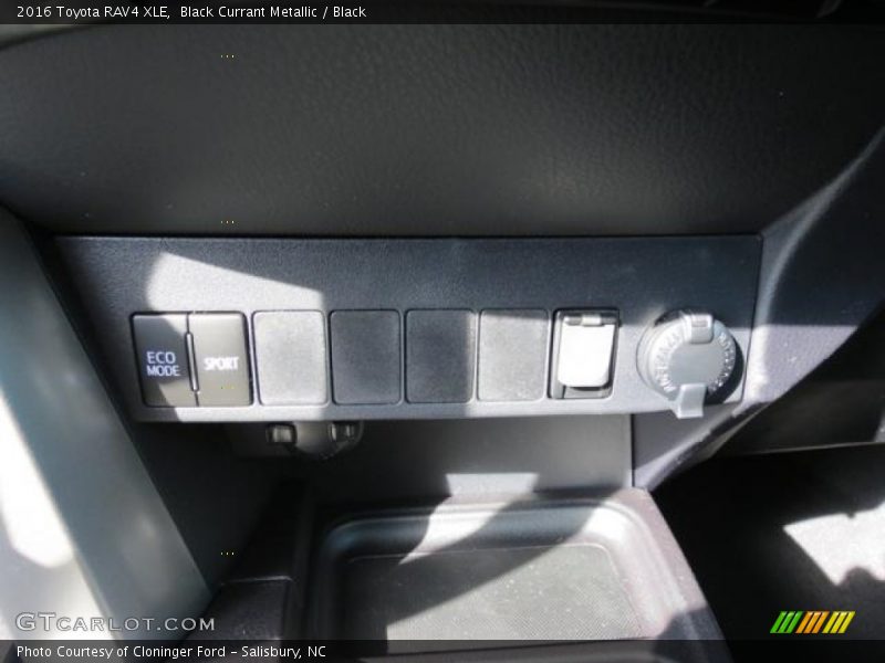 Black Currant Metallic / Black 2016 Toyota RAV4 XLE