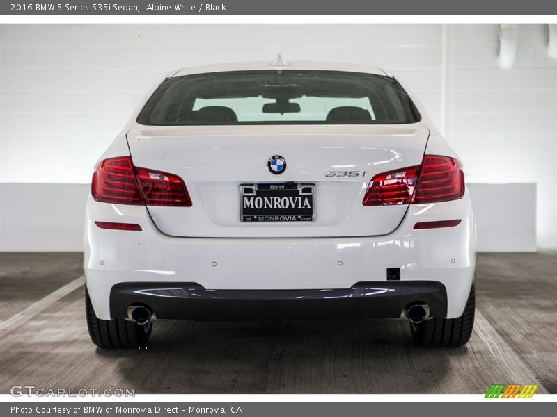 Alpine White / Black 2016 BMW 5 Series 535i Sedan