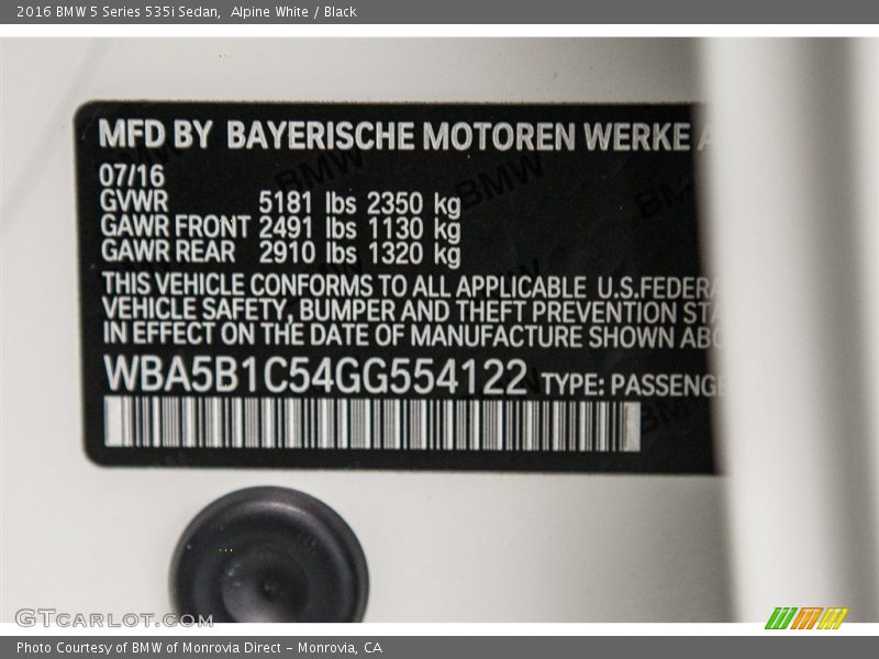 Alpine White / Black 2016 BMW 5 Series 535i Sedan
