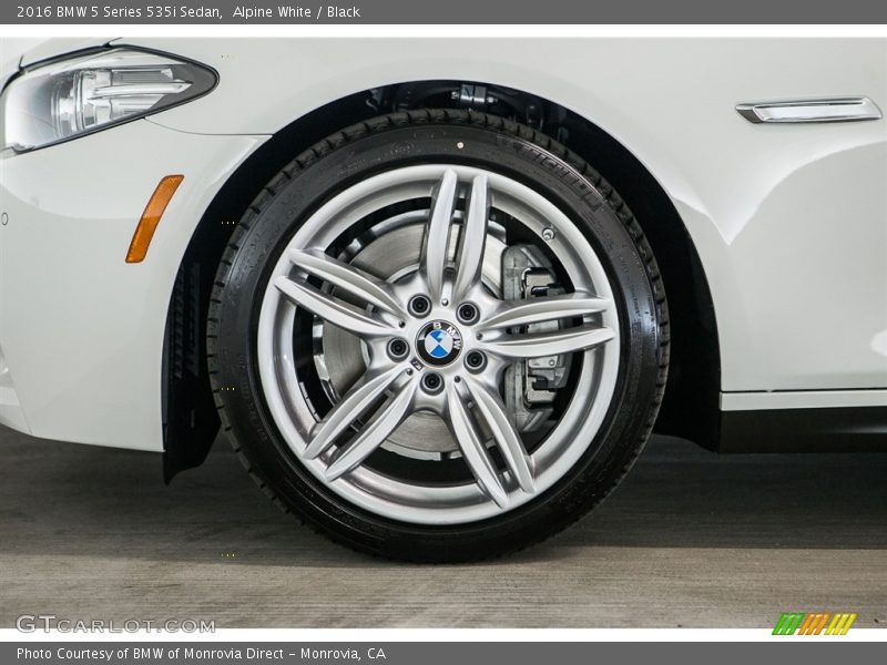 Alpine White / Black 2016 BMW 5 Series 535i Sedan