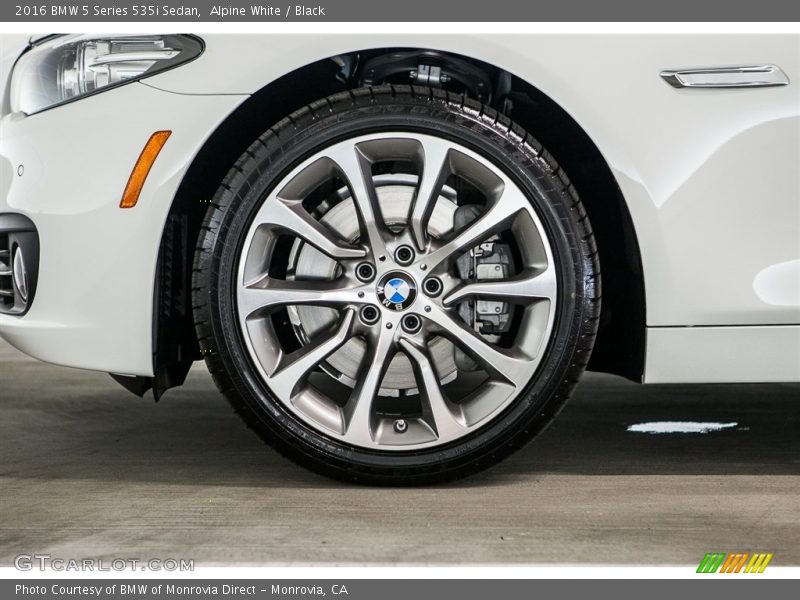 Alpine White / Black 2016 BMW 5 Series 535i Sedan