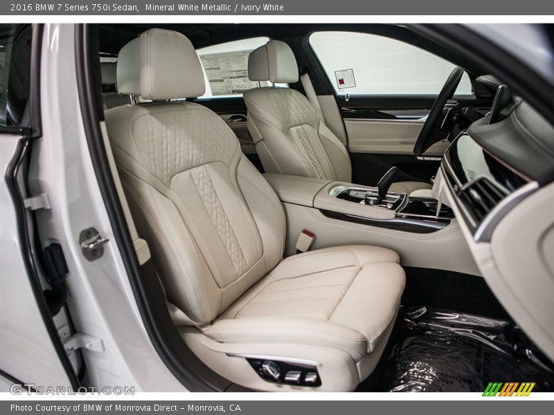  2016 7 Series 750i Sedan Ivory White Interior