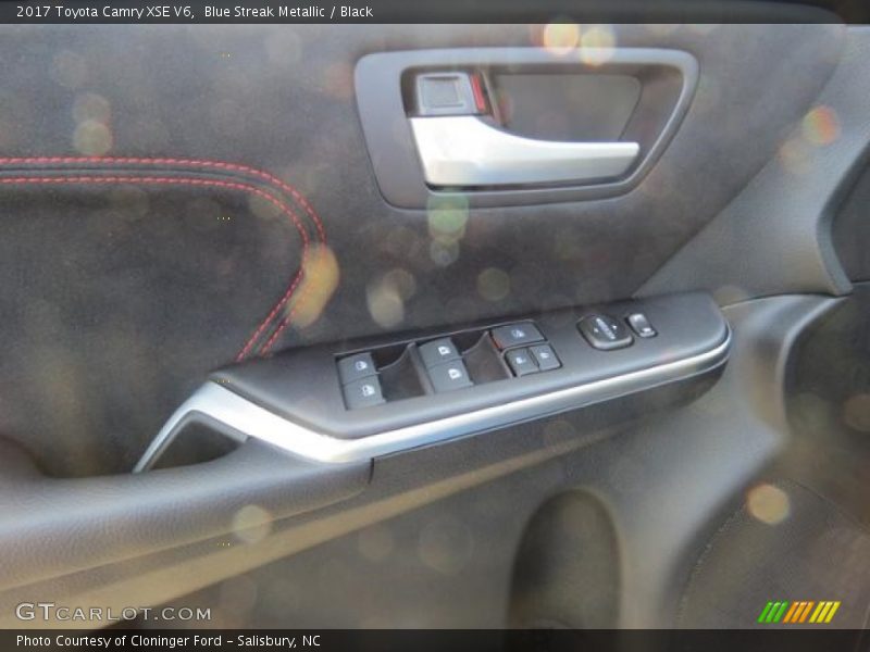 Blue Streak Metallic / Black 2017 Toyota Camry XSE V6