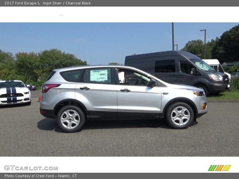 Ingot Silver / Charcoal Black 2017 Ford Escape S