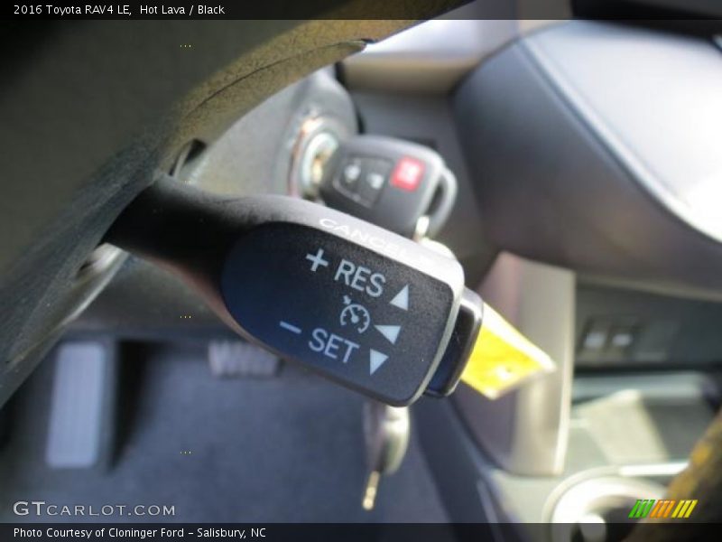 Hot Lava / Black 2016 Toyota RAV4 LE