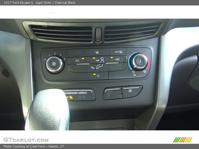 Ingot Silver / Charcoal Black 2017 Ford Escape S