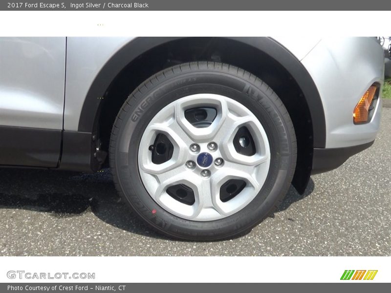Ingot Silver / Charcoal Black 2017 Ford Escape S
