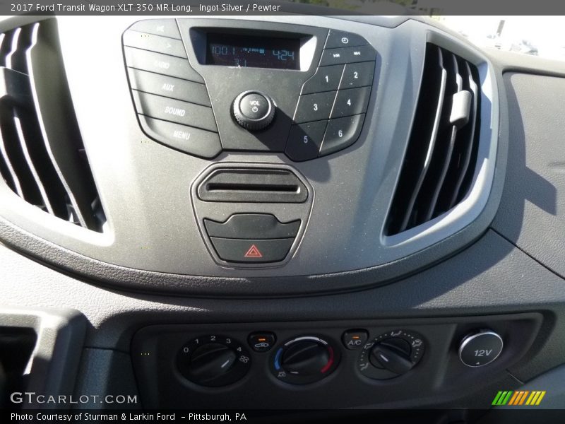 Controls of 2017 Transit Wagon XLT 350 MR Long