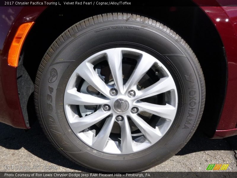 Velvet Red Pearl / Cognac/Alloy/Toffee 2017 Chrysler Pacifica Touring L