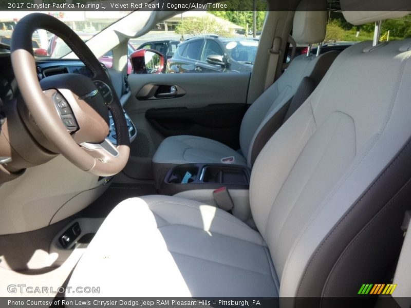 Velvet Red Pearl / Cognac/Alloy/Toffee 2017 Chrysler Pacifica Touring L